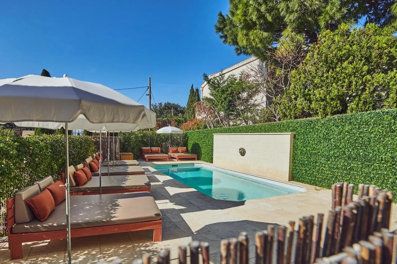 Boutique Hotel Chateau Beaupin Restaurant & Wellness Marseille 0*,