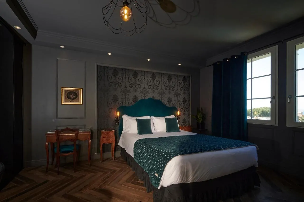 Boutique Hotel Chateau Beaupin Restaurant & Wellness Marseille 0*,  France