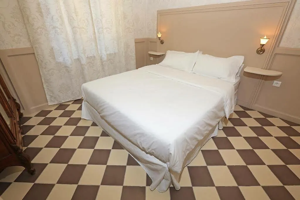 Boutique Hotel Chateau Beaupin Restaurant & Wellness Marseille France